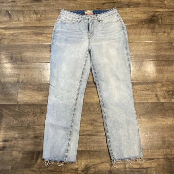 We The Free Women's CRVY High Waist Distressed Light Wash Jeans‎ size 28 - Picture 1 of 6
